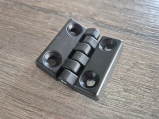 4 Bisagras de nylon negras 48x48 mm – Nuevas