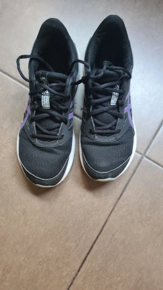 Zapatillas Asics Talla 37 Negras y Moradas