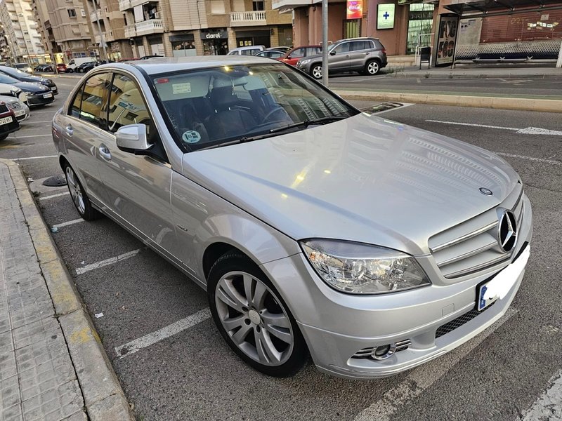 Mercedes-Benz Clase C 2009 - foto 1