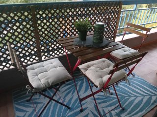 Mesa y 3 Sillas Terraza Madera y Metal