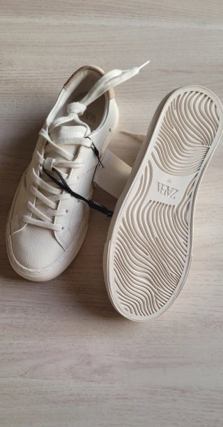 Zapatillas Zara Beige/Blanco Roto Nuevas
