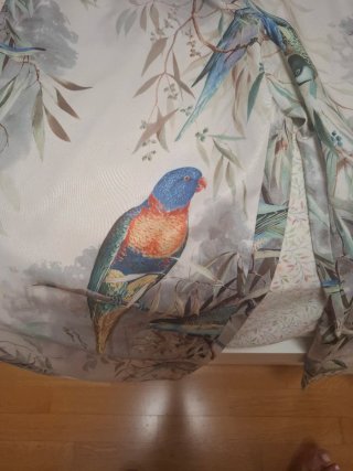 Pantalón estampado loros