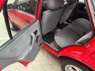 Ford Escort 1.6 i Guia