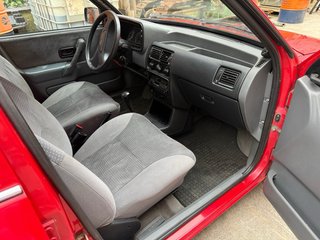 Ford Escort 1.6 i Guia