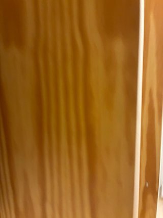 Armario de madera de abedul