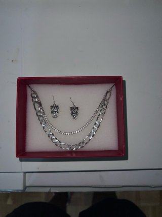 Conjunto Joyería Collar y Pendientes Búho