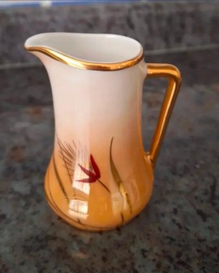 Cafetera y Lechera Dorada