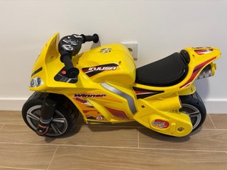 Moto Correpasillos XL Amarilla