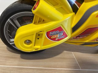 Moto Correpasillos XL Amarilla