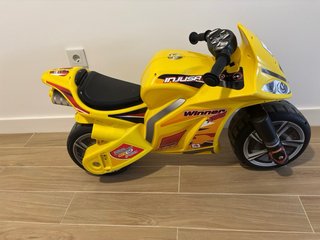 Moto Correpasillos XL Amarilla