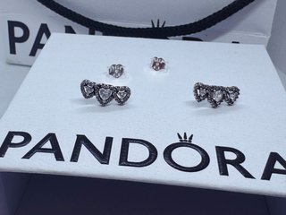Conjunto Pandora Timeless Corazones