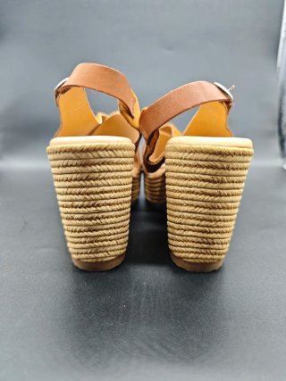 Sandalias VAS cuña piel camel T39