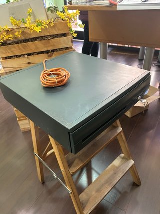 Cajón de monedas con apertura automática