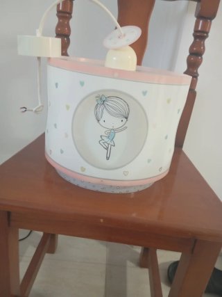 Lámpara infantil bailarina