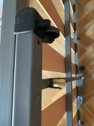 Somier de hierro con lamas de madera