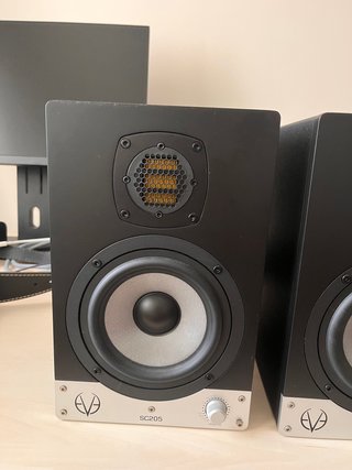 Eve Audio SC205 Monitores Estudio