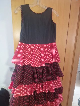 Traje de flamenca volantes lunares