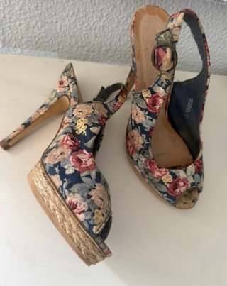 Tacones sandalia Stiletto estampado floral