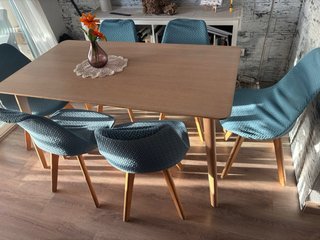 Mesa de comedor y 6 sillas