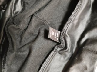 Pantalones negros efecto piel