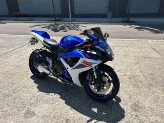 Suzuki GSX R600 Sportbike Azul/Blanco