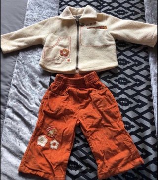 Conjunto niña 6 meses chaqueta y pantalón