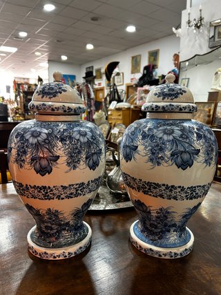 Pareja Jarrones Tibor Cerámica Azul y Blanco