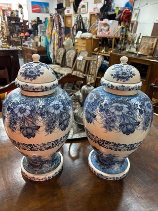 Pareja Jarrones Tibor Cerámica Azul y Blanco