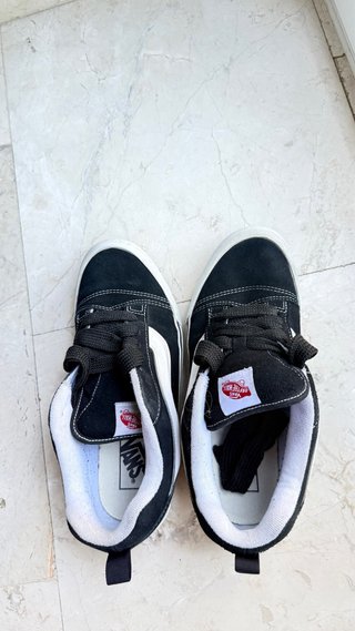 Zapatillas Vans Old Skool Negras y Blancas