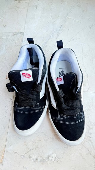 Zapatillas Vans Old Skool Negras y Blancas