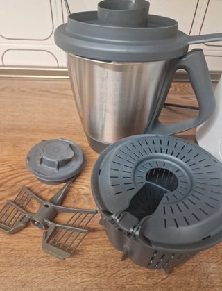 Thermomix TM6 + Varoma + 2 libros