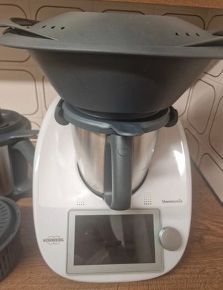 Thermomix TM6 + Varoma + 2 libros