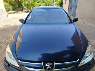 Peugeot 607 2002