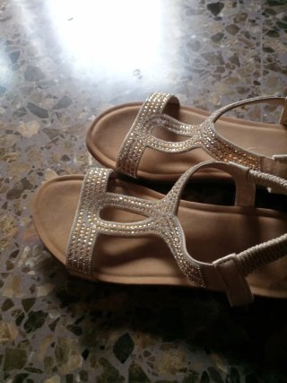 Sandalias doradas/plateadas talla 37