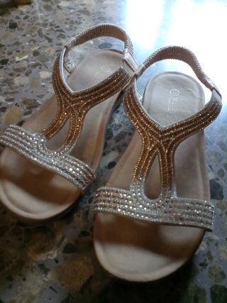 Sandalias doradas/plateadas talla 37