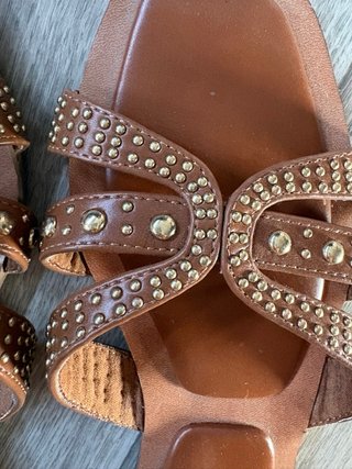 Sandalias Corina Marrón y Dorado
