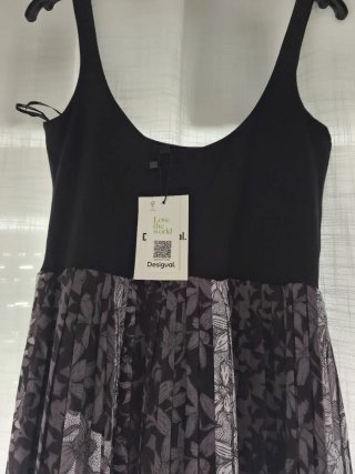 Vestido Negro y Gris Desigual