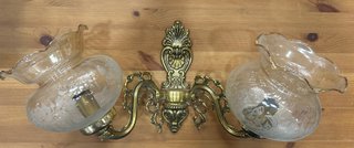 Aplique pared vintage bronce dos tulipas