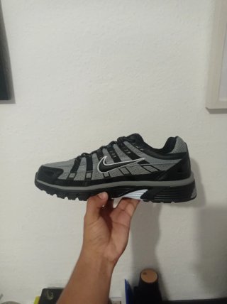 Nike P-6000 Negro Gris