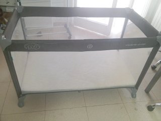 Cuna de viaje plegable con colchón