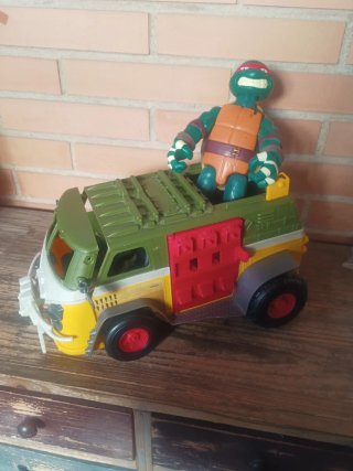 Lote Tortugas Ninja: Vehículo y Figura