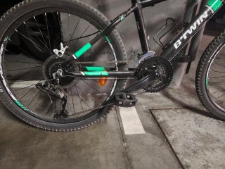 Bicicleta MTB B'Twin Rockrider 700