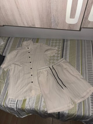 Conjunto beige camisa y pantalón corto