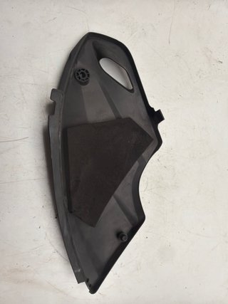Tapa Bajo Asiento Dcho Honda CB Hornet 600 09