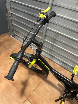 Bicicleta BTWIN 16 Dark Hero 500