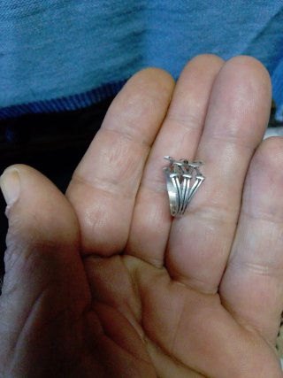 Anillo de plata antiguo