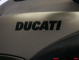 DUCATI DIAVEL STRADA