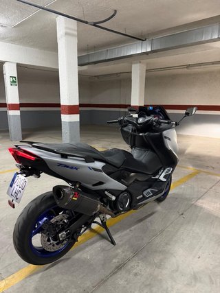 Yamaha Tmax 560