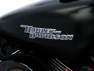 HARLEY-DAVIDSON STREET 750 -A2-