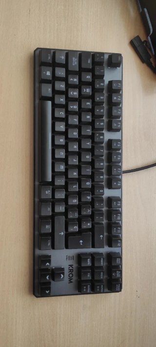 Teclado Krom Kernel TKL RGB Compact